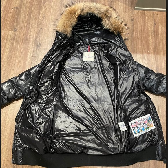 Moncler woman's coat, long down with fur, size 2 - Picture 5 of 10